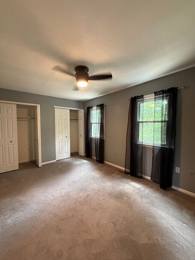 Building Photo - 2 Bed / 1.5 Bath Doylestown Townhome