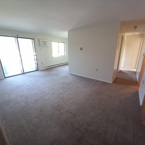 Building Photo - 4109 Pine Hollow Dr