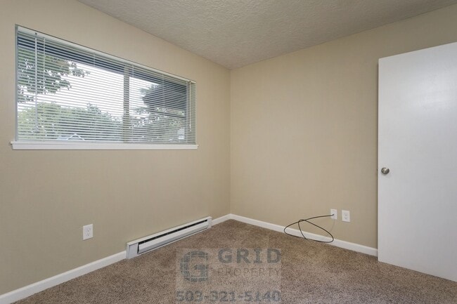 Building Photo - Charming two Bedroom in Mt. Tabor