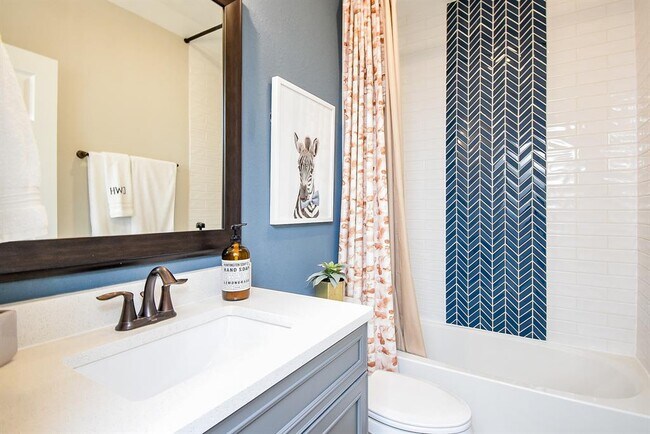 Building Photo - 10914 Brambling Wood Dr