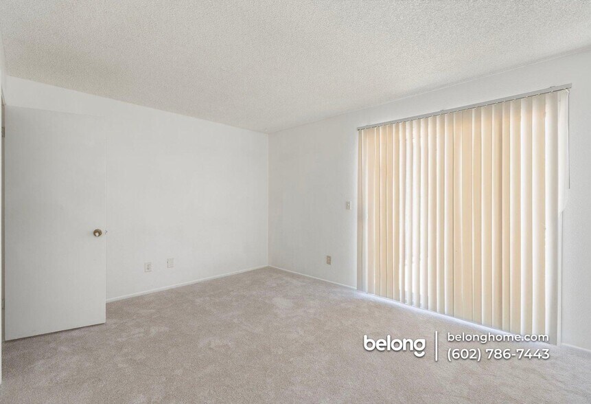 Building Photo - 2240 W Carson Dr