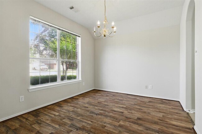 Building Photo - 4827 Claymill Ct