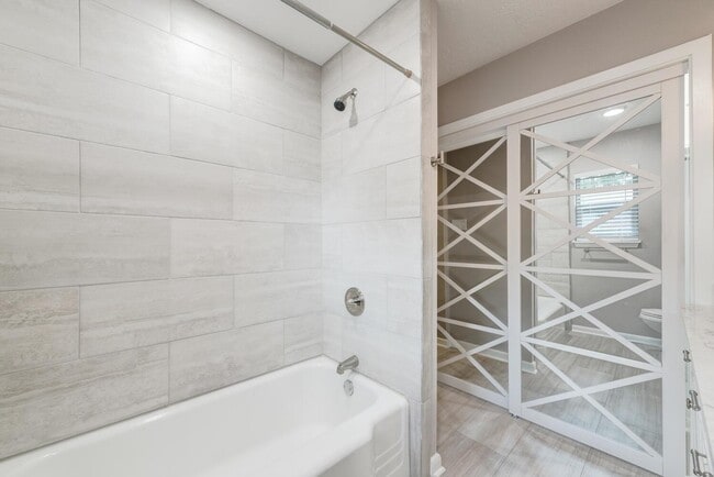 Building Photo - 6708 Manor Dr