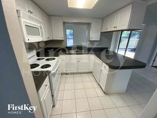 Building Photo - 7800 Turnbridge Dr