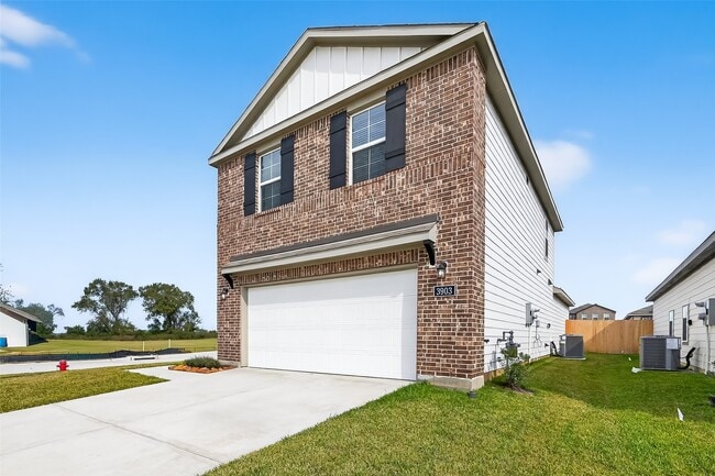 Building Photo - 3903 Flora Fld Dr