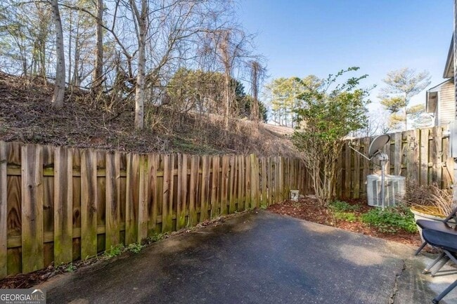 Building Photo - 2285 Baker Station Dr