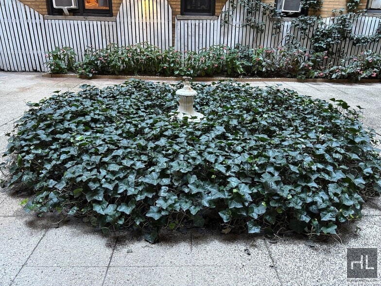 Building Photo - WEST 45 STREET