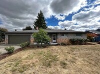 Building Photo - 530 SE 12th Ave