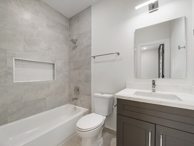 Building Photo - 8122 Double