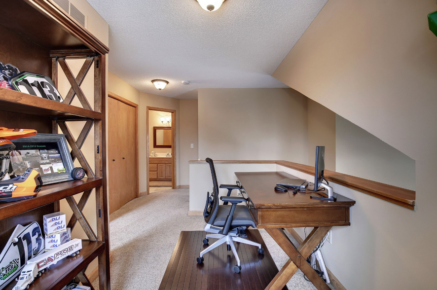 upstairs open loft area - 9259 Troon Court