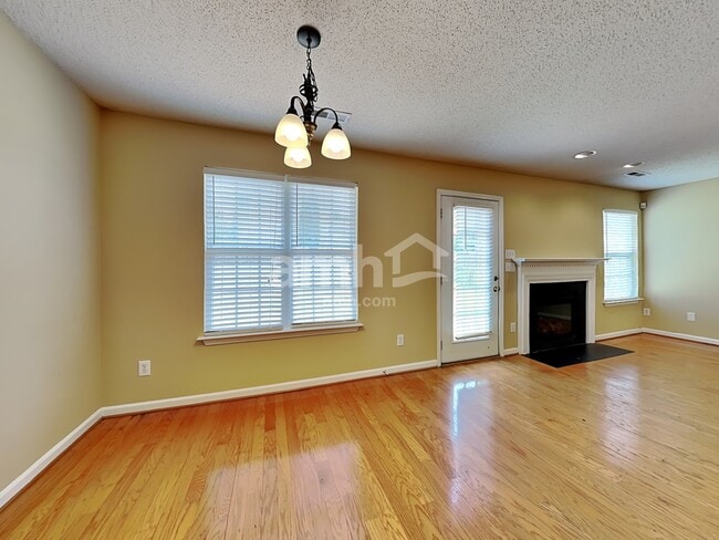 Building Photo - 273 Stone Meadow Ct