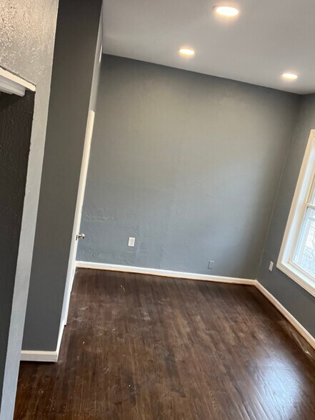 Building Photo - 809 N Harrison St