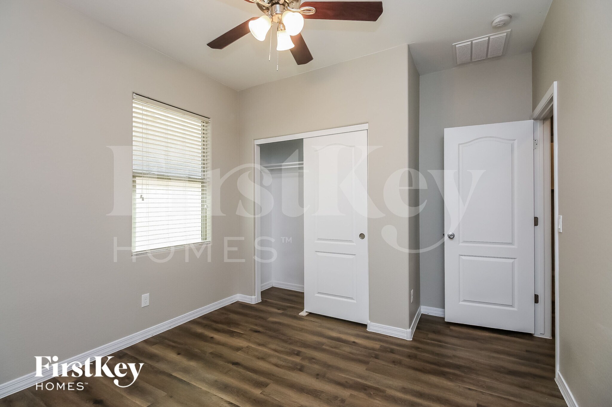 Building Photo - 13157 E Tumbleweed Ln