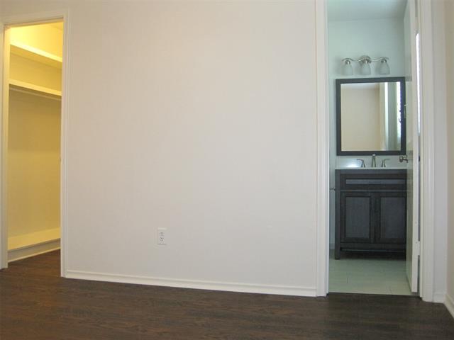 Building Photo - 7482 Walling Ln