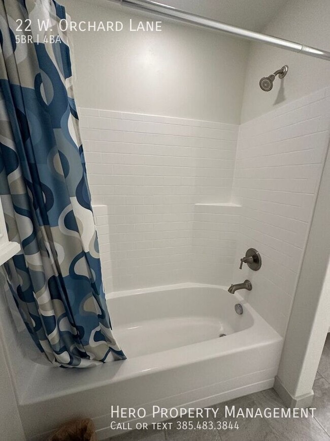 Building Photo - 22 W Orch Ln