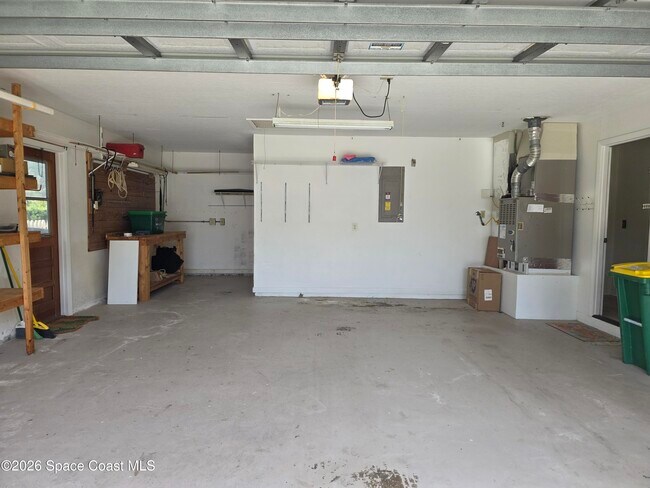 Building Photo - 1825 Fox Bay Dr