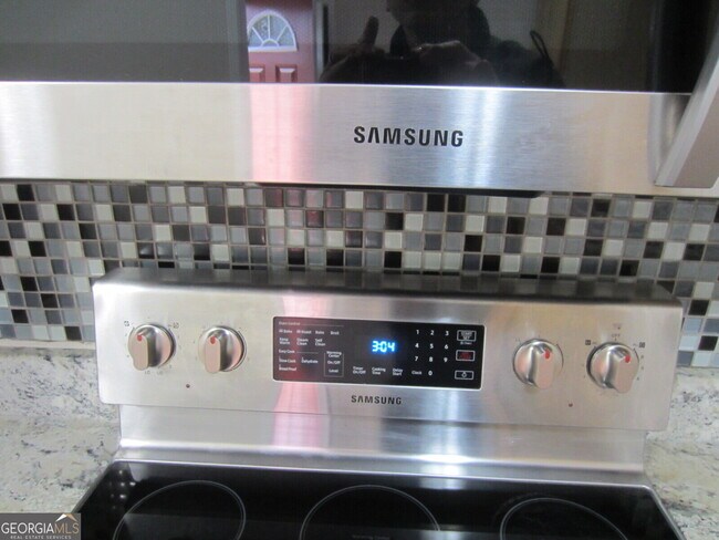 Building Photo - 4036 Oak Glenn Dr