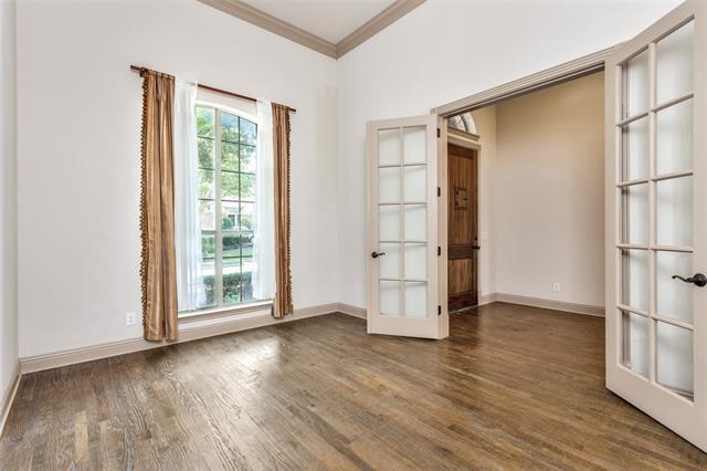 Building Photo - 1832 Canyon Ct