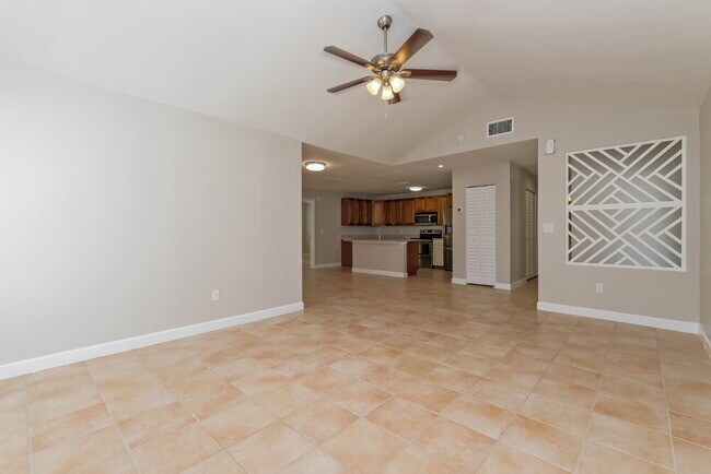 Building Photo - 7019 Drury St