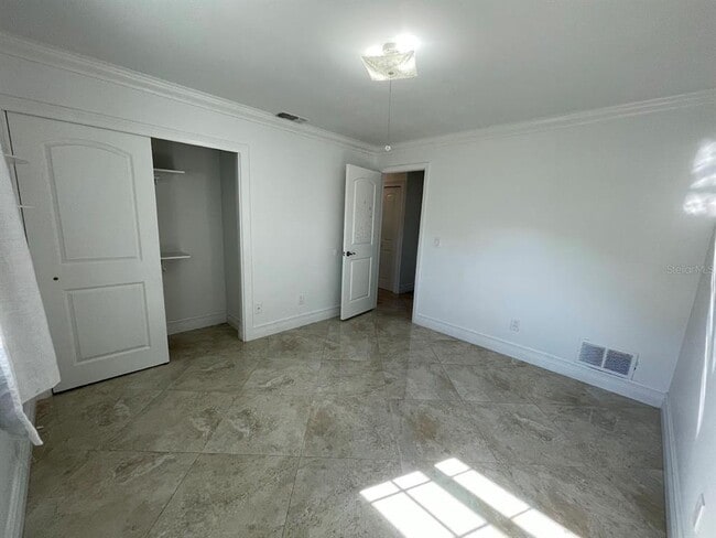 Building Photo - 3268 Buckhorn Dr