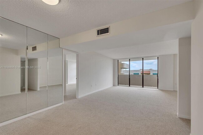 Building Photo - 600 Biltmore Way