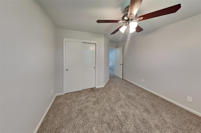 Building Photo - 7330 Parkland Manor Dr