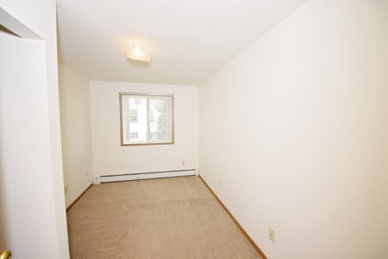 Building Photo - 411 5th Ave S