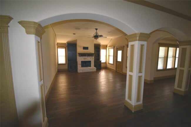 Building Photo - 13419 Sea Island Dr