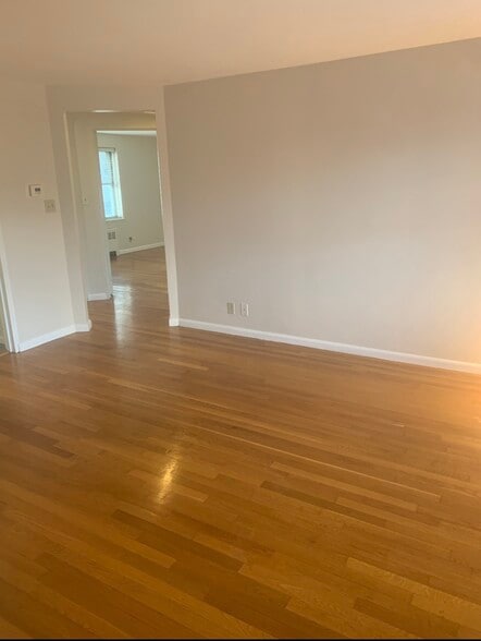 Building Photo - 7 Berry St