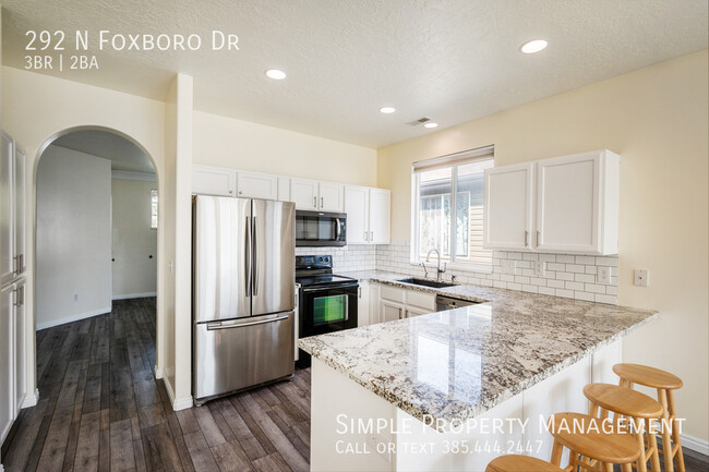 Building Photo - Upgraded 3-BD in North Salt Lake's Foxboro...