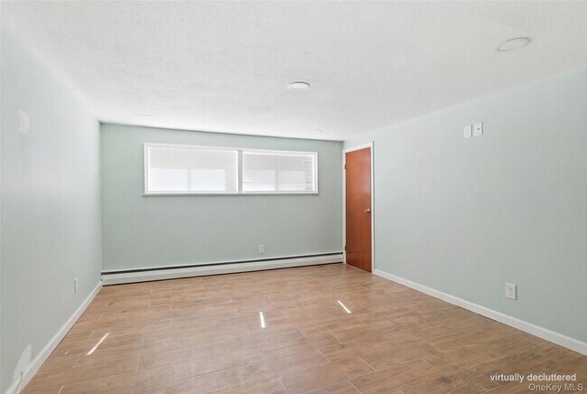 Building Photo - 716 Park Ln