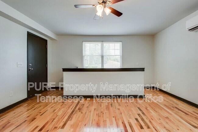Building Photo - 517 Veritas St