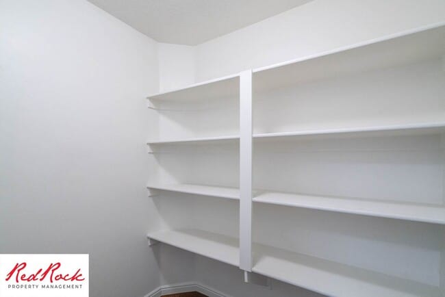 Building Photo - 2801 E 450 N