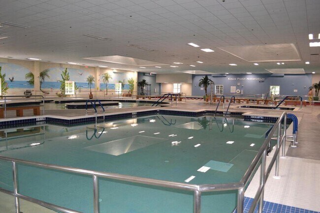 Building Photo - 101 Waterford D