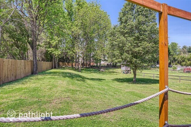 Building Photo - 2210 Weddington Road, Matthews, NC, 28105