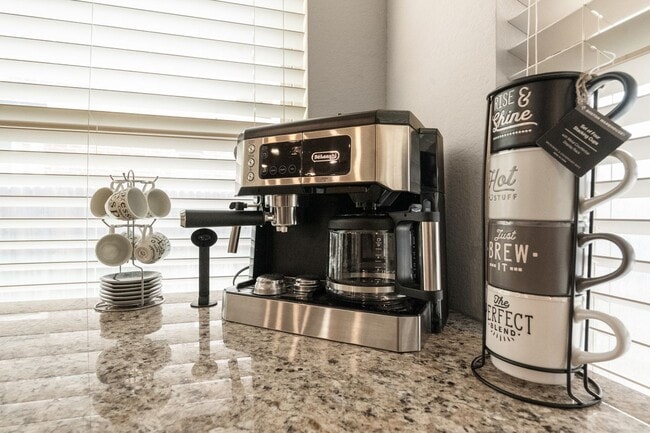 Building Photo - Fully Furnished Home in South Grand Prairie near Joe Pool Lake