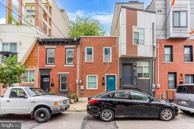 Building Photo - 2143 E Albert St