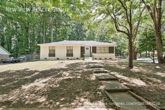 Building Photo - 5121 Farm Pond Ln