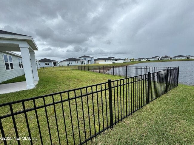 Building Photo - 3299 Lago Vis Dr