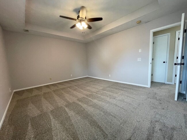 Building Photo - Home For Rent Bellevue!
