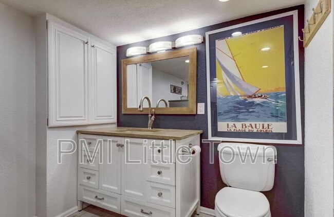 Building Photo - 16681 Martingale Dr