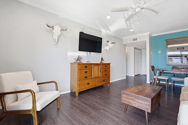 Building Photo - 4600 N 68th St