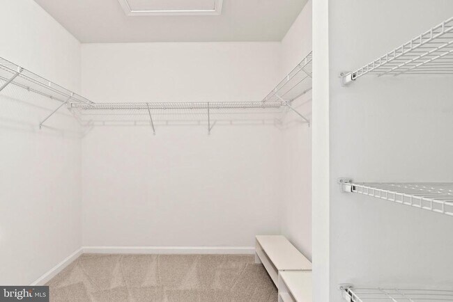 Building Photo - 7814 River Rock Way