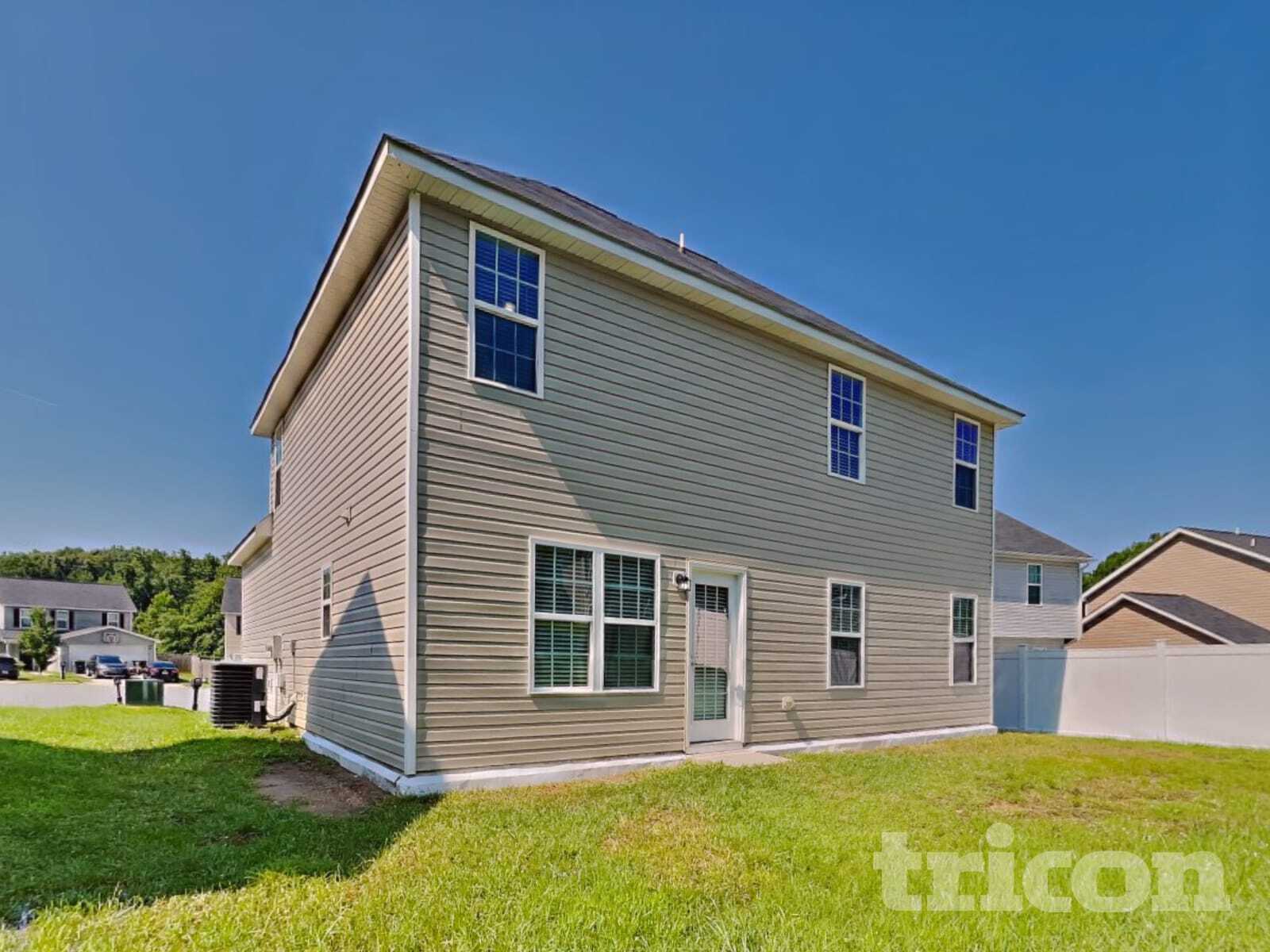 Building Photo - 507 Menlo Pk Rd