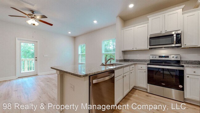 Building Photo - 3 br, 2.5 bath House - 38 Sandhill Pines Dr