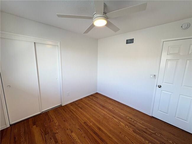 Building Photo - 5902 Nordina Dr