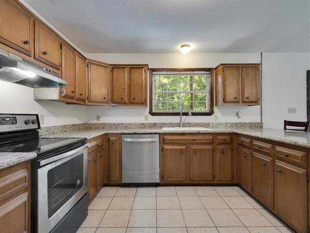 Building Photo - 2216 Tuscavilla Rd