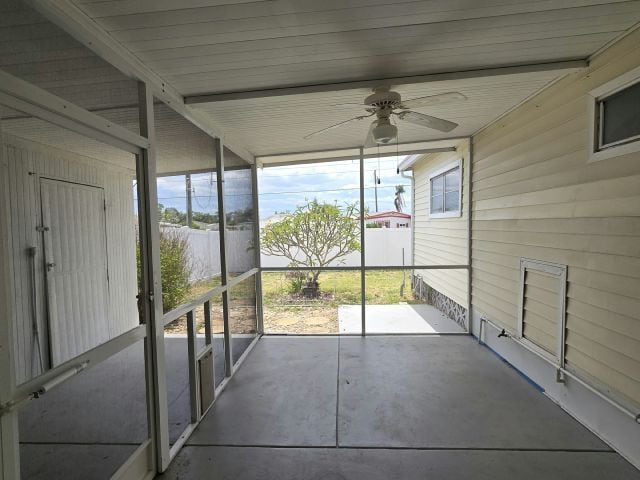 Building Photo - 112 50th Ave Terrace W