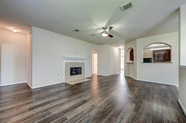 Building Photo - 7414 Compass Rose Dr