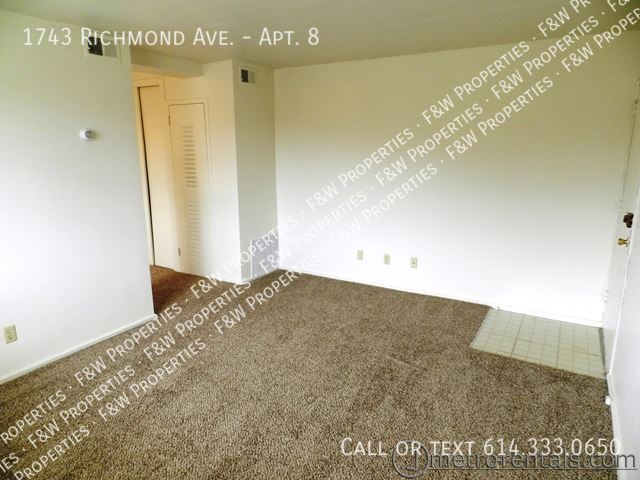 Building Photo - 1743 Richmond Ave